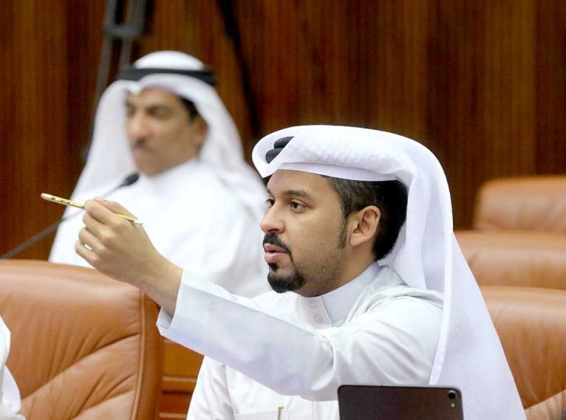 النفيعي: نظام الاستبداد بطهران يعيش أسوأ حالاته