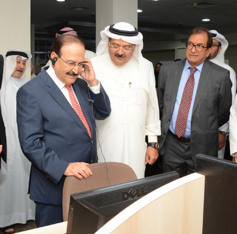 ميرزا يتابع شخصيا مكالمات المواطنين