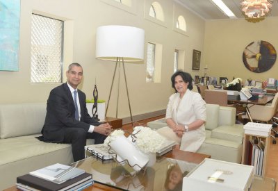 الشيخة مي تؤكد تعزيز التعاون مع “التنمية الاقتصادية”