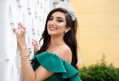 ملكة جمال العرب مكرمة في مصر وتستعد لدخول السينما
