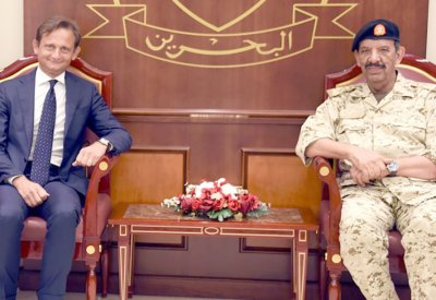 تعزيز التعاون العسكري بين المنامة وإيطاليا