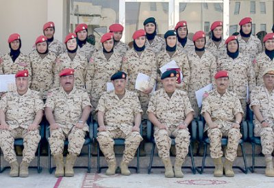 تخريج دورة عسكرية متخصصة للإناث