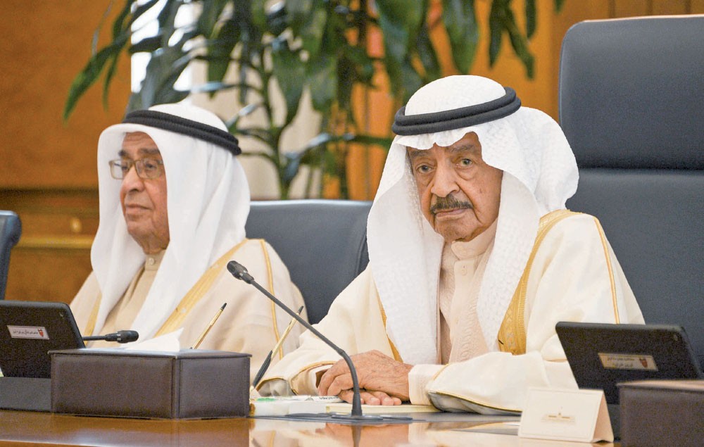 سمو رئيس الوزراء يوجه “الداخلية” و“البلديات” و“الصحة” بمتابعة احتياجات عاشوراء