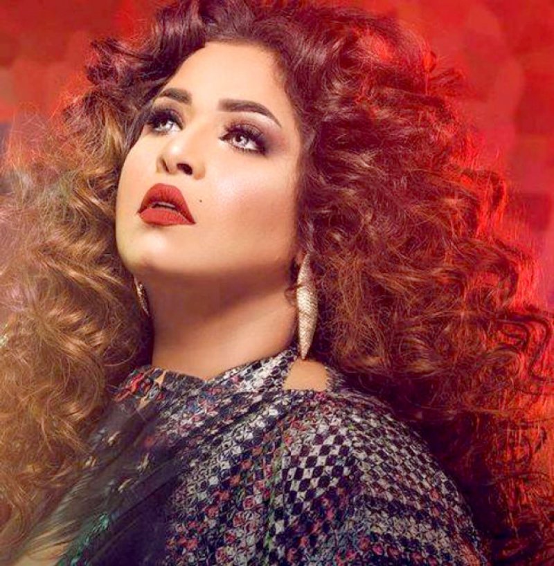 هيا الشعيبي ترفض نعتها بالعنصرية