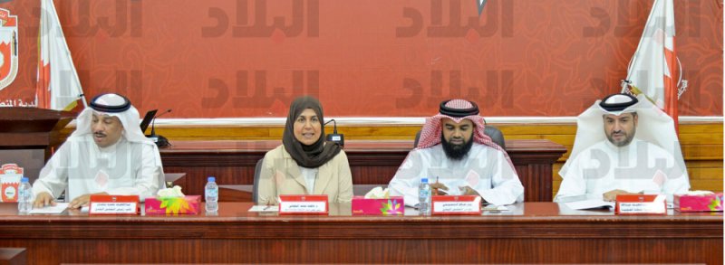 وزيرة سابقة تعرض مشروع الطريق التعليمي بـ “الشرقي”
