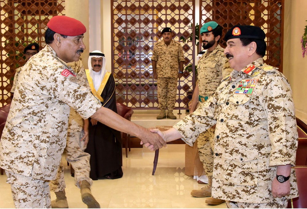 جلالة الملك القائد الأعلى يزور القيادة العامة لقوة دفاع البحرين
