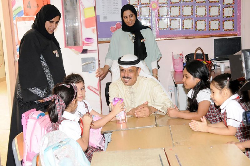 النعيمي يتفقد عددًا من المدارس بمناسبة بدء العام الدراسي