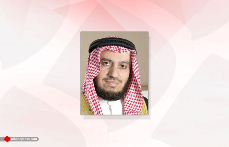 القطان لأولياء الأمور: علموا أبناءكم الأدب