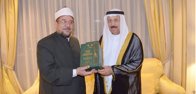 استعراض عدد من الموضوعات والقضايا الإسلامية