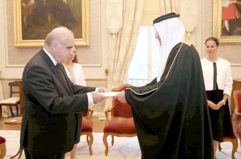 رئيس مالطا يتسلم أوراق سفير البحرين
