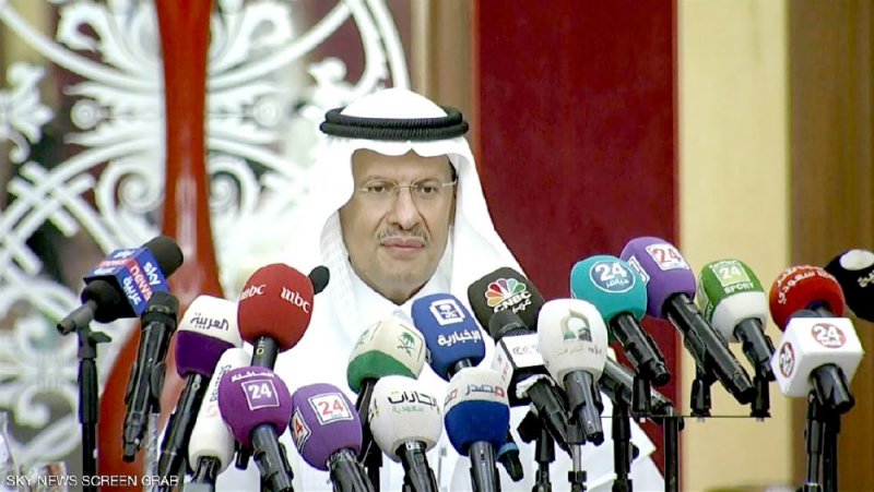 التوترات السياسية تدفع النفط إلى الصعود