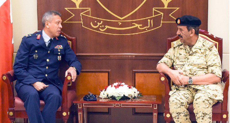 القائد العام يشيد بالتعاون العسكري بين المنامة وتركيا