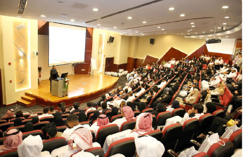 “العلوم” التطبيقية تنظّم يوم التهيئة