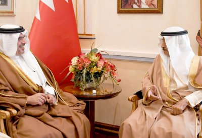 سمو رئيس الوزراء وسمو ولي العهد: الإسراع بتنفيذ المشروعات الخدمية