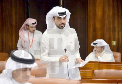 لوضع خطة شاملة لتوظيف الأطباء البحرينيين