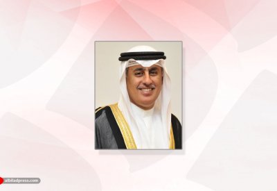 وزير الصناعة يهنئ بالإنجاز