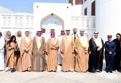 وزير الداخلية يشيد بحرص العاملين على التميز