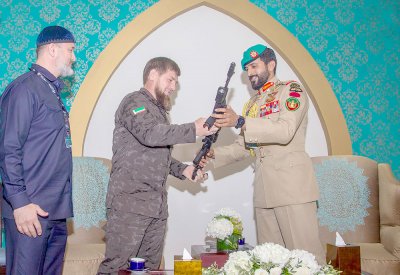 ناصر بن حمد: زيادة حجم التعاون في مختلف المجالات