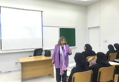نابليون عانى من “فوبيا” القطط وغاندي من التحدث للجماهير