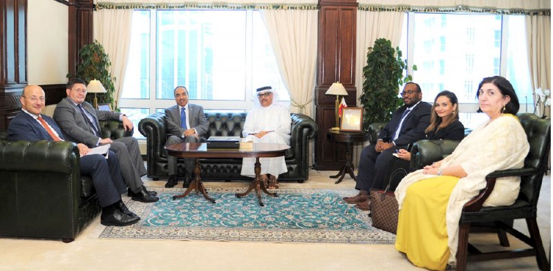 الاستفادة من الخبرات البريطانية بمجال الأشغال
