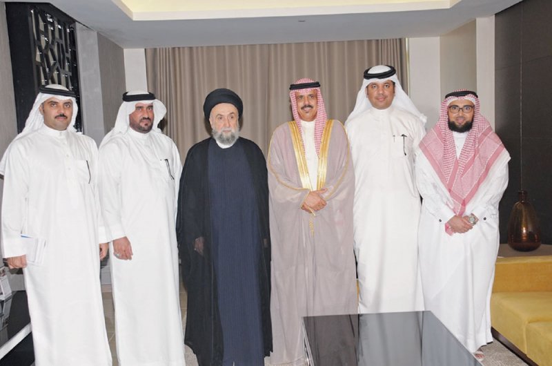 الأمين يوافق على عضوية مجلس كلية عبدالله بن خالد