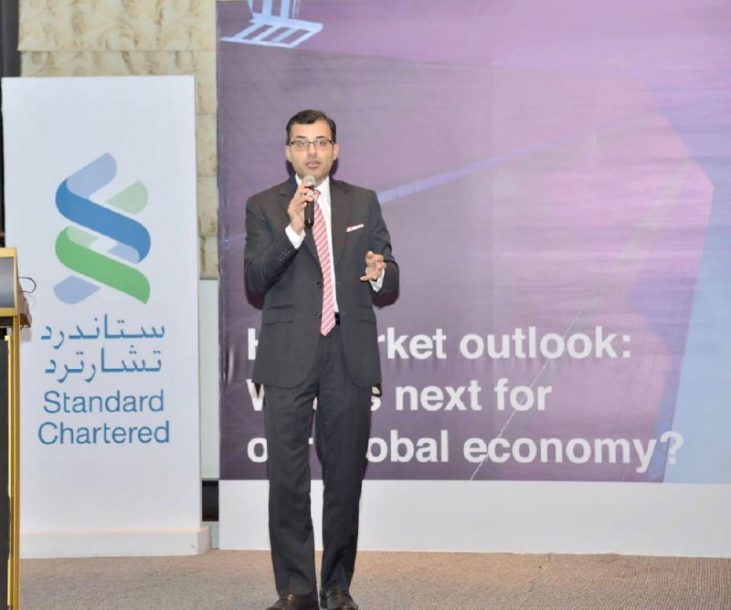 “ستاندرد تشارترد” يشارك توقعاته لآفاق السوق العالمية
