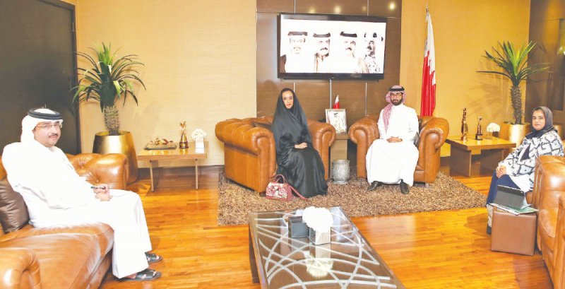 المؤيد والشيخة حصة يبحثان تنفيذ “إنجاز” في المراكز الشبابية