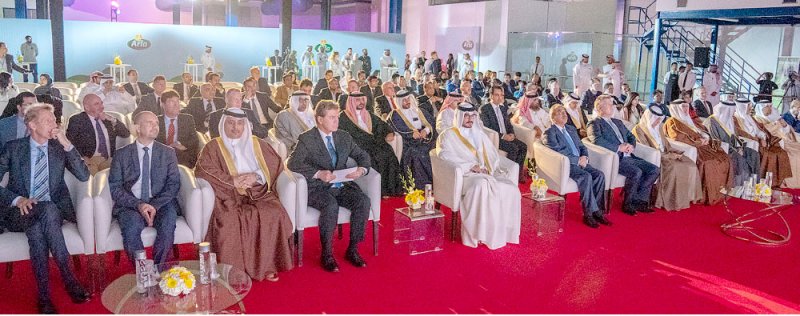 عيسى بن سلمان يفتتح مصنع “آرلا فودز” بمدينة سلمان الصناعية