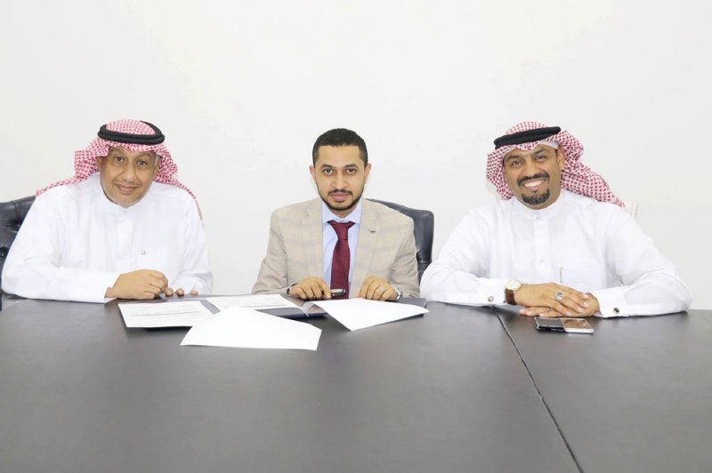 “ Foton Motor” تدعم “المقاولين” البحرينية