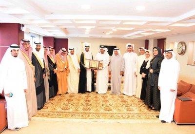 “الغرفة” و“الخليج الاقتصادية” تبحثان تعزيز الشراكة
