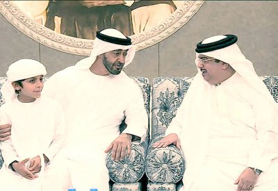 سمو الشيخ علي بن عيسى وسمو الشيخ عيسى بن سلمان يعزيان الإمارات