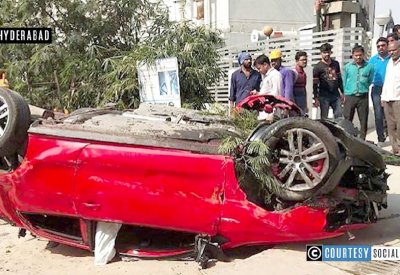 سقوط سيارة من كوبري على رؤوس المارة