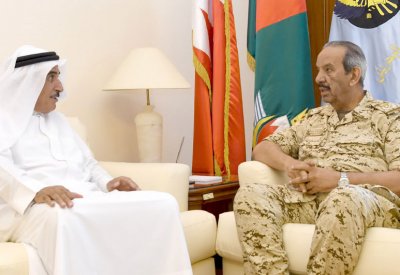 القائد العام يستقبل محمد بن عطية الله