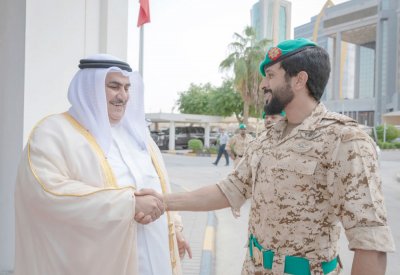 ناصر بن حمد يشيد بدور “الخارجية” في تنفيذ رؤى وتطلعات جلالة الملك
