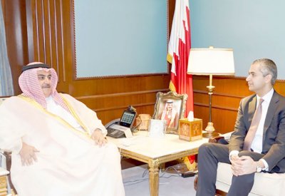 وزير الخارجية يشيد بمبادرات “التنمية الاقتصادية”