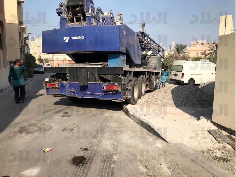 الأهالي لـ “البلاد”: لا تستوعب دخول السيارات الكثيرة والكبيرة