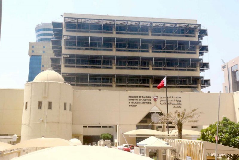 تأييد سجن 9 مدانين بإخفاء مطلوبين وإدارة حساب “أحرار دمستان”