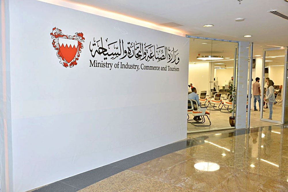 “الفحص” تحقق بمصداقية المشغولات بالجناح “L07”