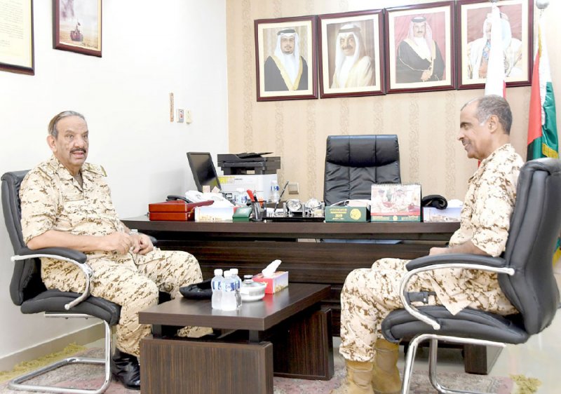 القائد العام يتفقّد عددًا من وحدات قوة دفاع البحرين