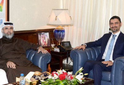 المبارك يشيد بجهود النواب بطرح قضايا تمس المواطن