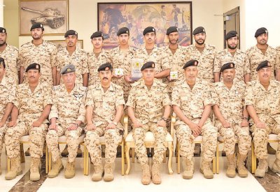 تخريج دورة عسكرية متخصصة للضباط