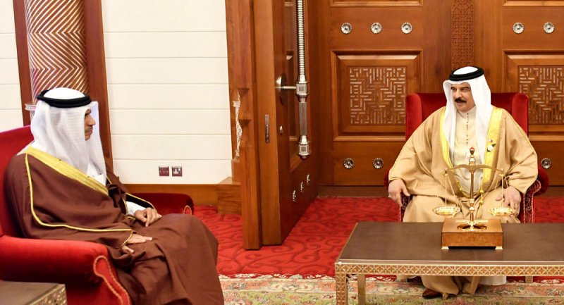 العاهل يستقبل رئيس وأعضاء مجلس “البحرين للتنمية السياسية”