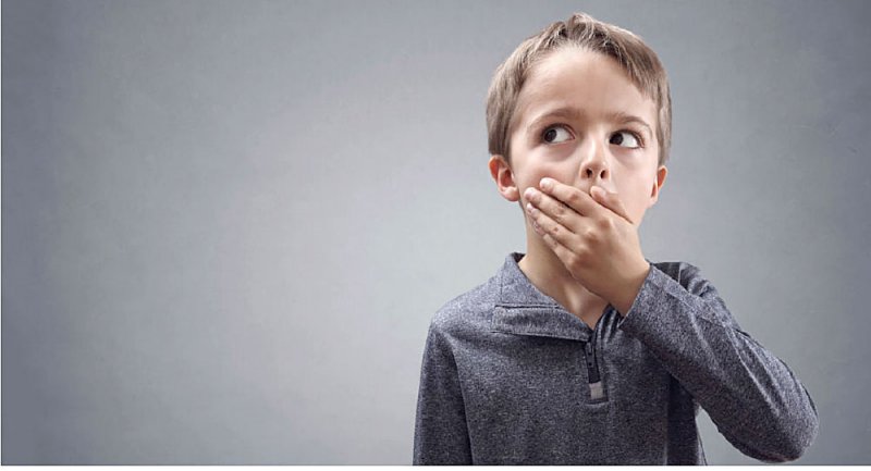 هكذا تشجّع أطفالك على قول الحقيقة وتجنّب الكذب