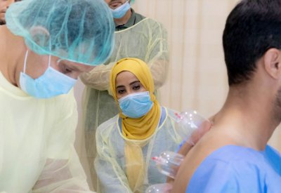 السبيعي لـ “البلاد”: 90 حجامًا مرخصًا 40 % منهم نساء