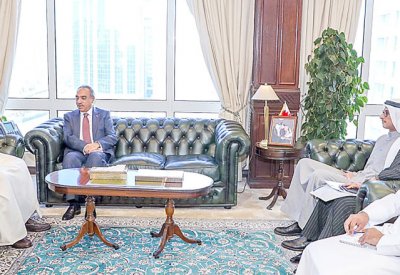 سمو محافظ الجنوبية ووزير الأشغال يبحثان عددًا من المشروعات الخدمية