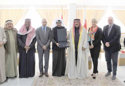 إشادة باهتمام الشباب بالتحصيل العلمي