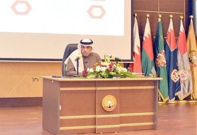 محاضرة بالكلية الملكية للقيادة والأركان والدفاع الوطني