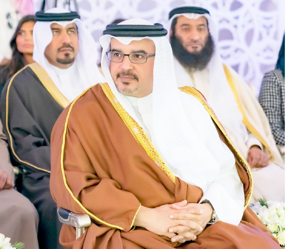 سمو ولي العهد يضع حجر الأساس لمركز المعارض الجديد بالصخير