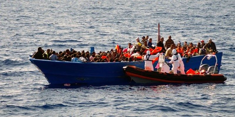 مأساة رضيع.. ولد ومات بين “الهاربين” في المحيط