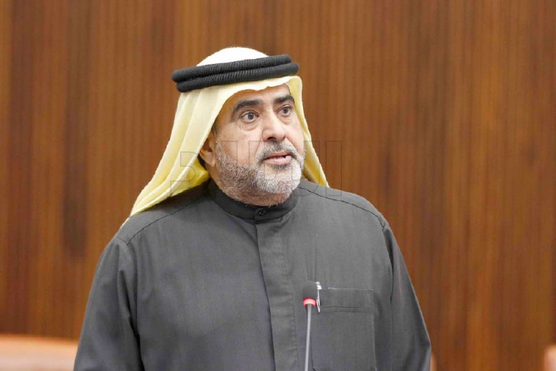بو عنق: 15 ألف نسمة في أمواج من دون مسجد